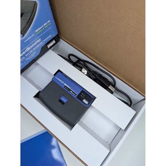 Linksys WUSB54GS-UK Wireless-G USB Network Adapter with SpeedBooster Open Box - Picture 2 of 7